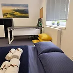 Lesny Zakatek Takie Male Bieszczady W Rzeszowie Grill Starowiejska 6 * Rzeszów