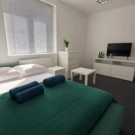 Leśny Zakątek Takie Małe Bieszczady W Rzeszowie Grill Sauna Starowiejska 6 *