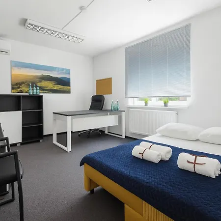 Lesny Zakatek Takie Male Bieszczady W Rzeszowie Grill Sauna Starowiejska 6 *