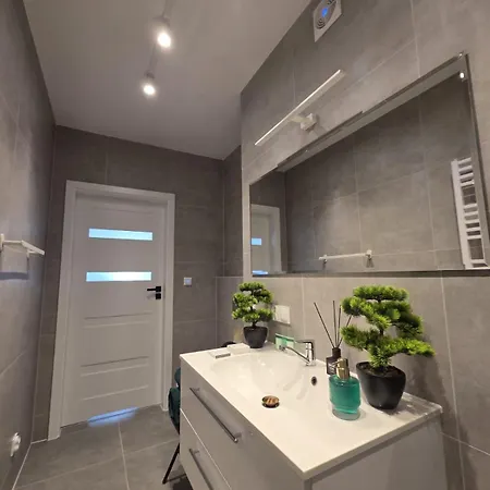 Lesny Zakatek Takie Male Bieszczady W Rzeszowie Grill Starowiejska 6 Apartman