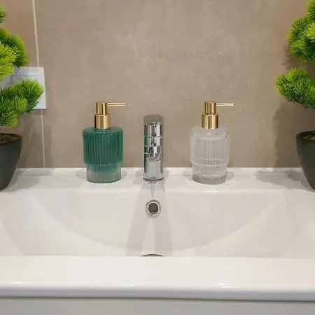 Lesny Zakatek Takie Male Bieszczady W Rzeszowie Grill Starowiejska 6 *