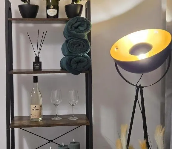 Lesny Zakatek Takie Male Bieszczady W Rzeszowie Grill Starowiejska 6 아파트 *